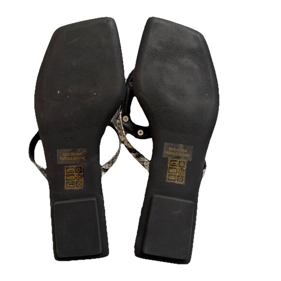 Jeffrey Campbell Linques 2 Thong Sandal 7.5 Silver Gray Snake Silver Hardwear - Picture 6 of 10